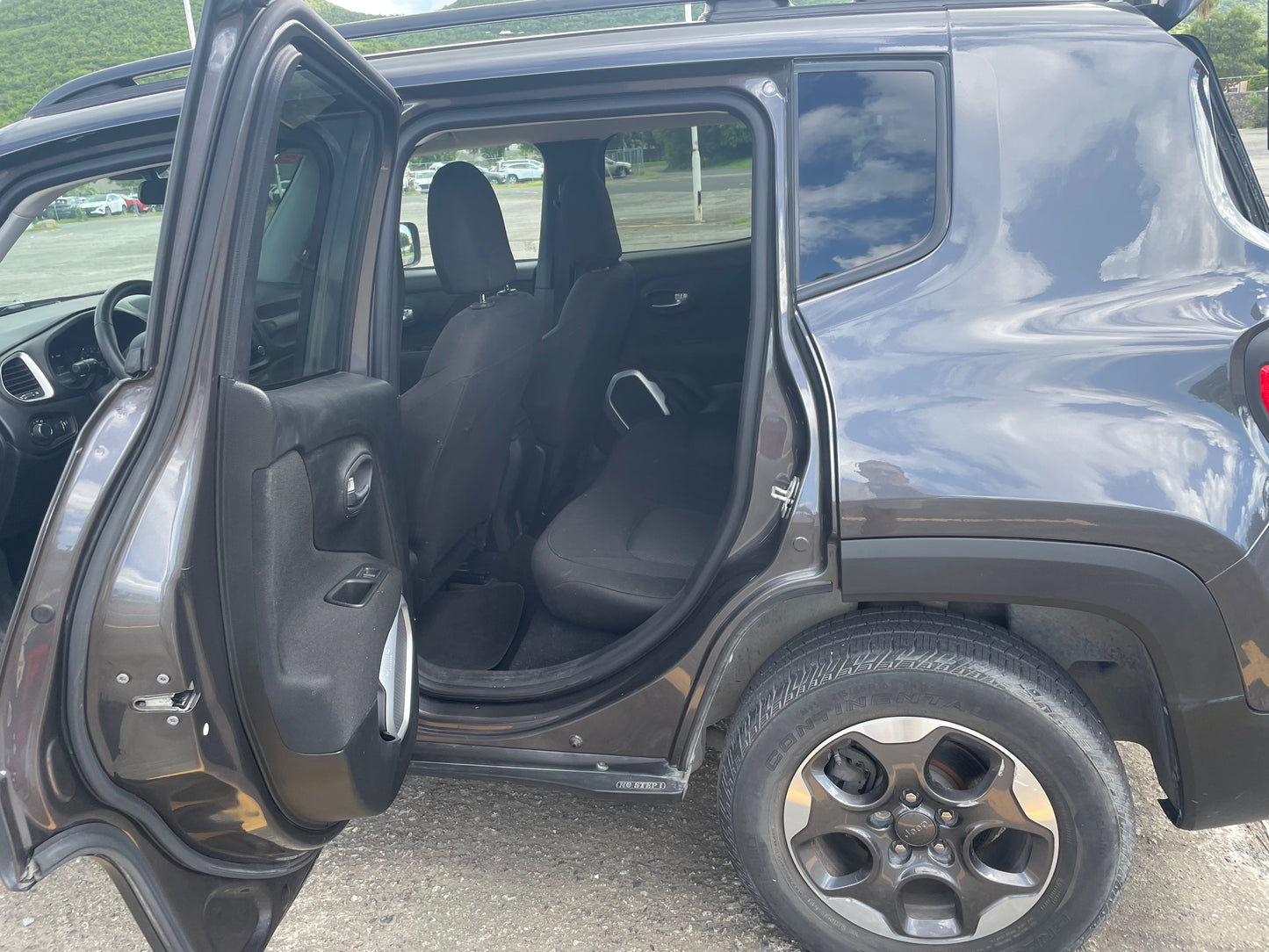 2018 JEEP RENAGADE SPORT LOW MILEAGE