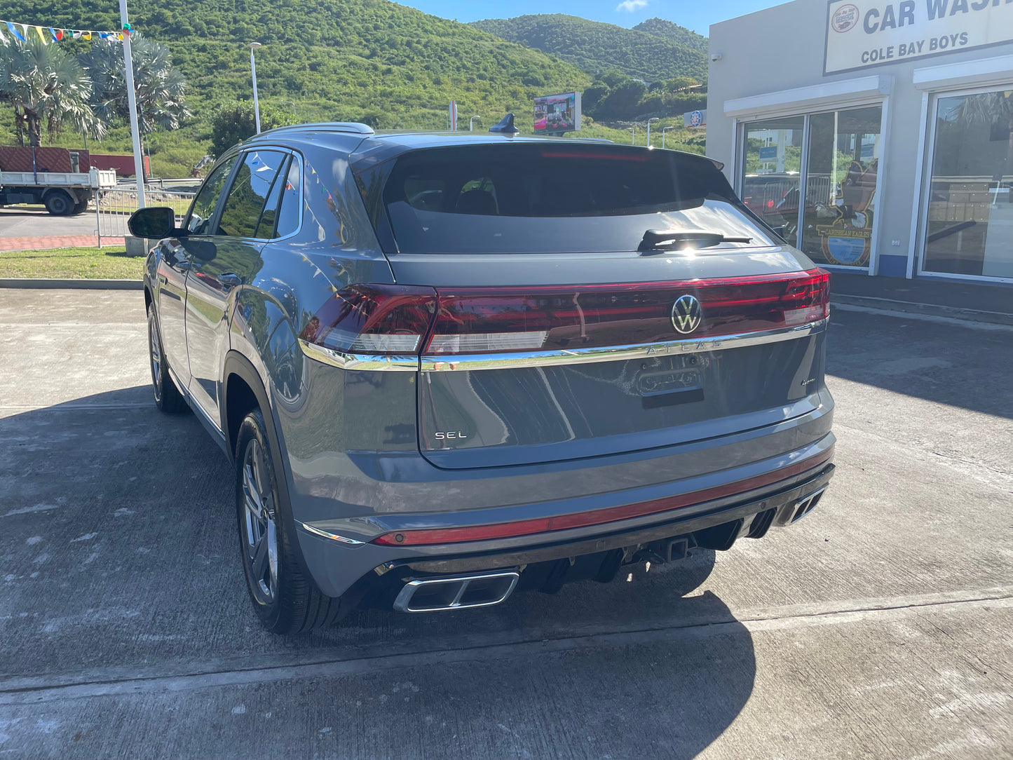 2024 VW ATLAS CROSS SPORT R LINE SEL