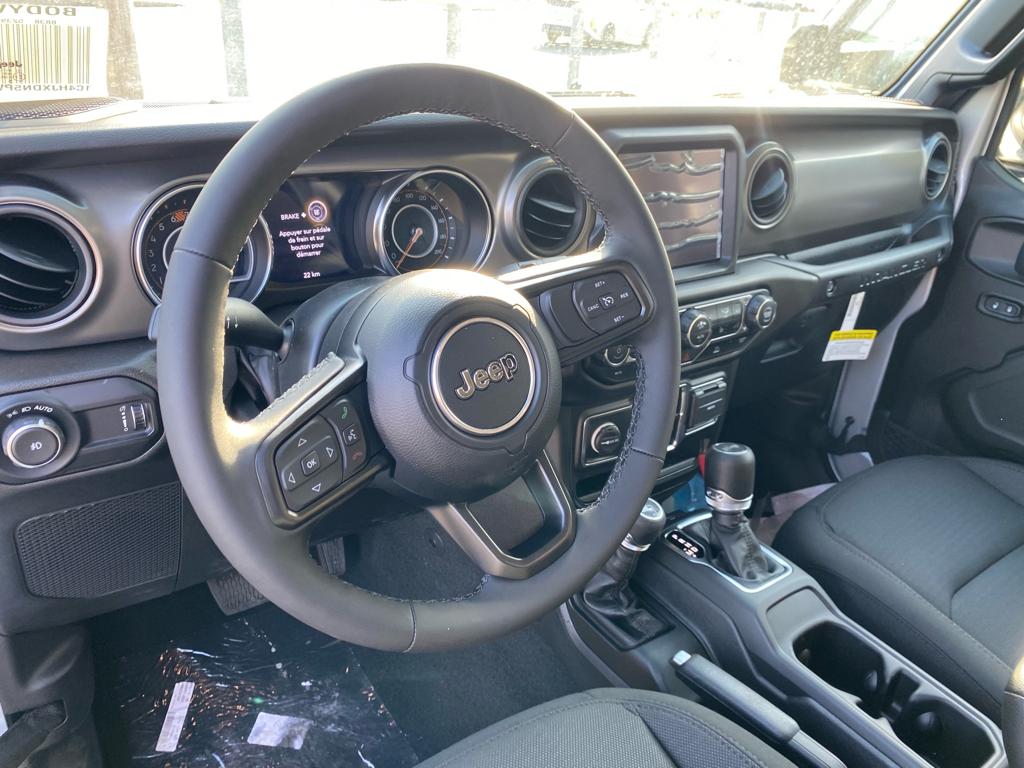 NEW 2023 JEEP WRANGLER UNLIMITED SPORT SILVER