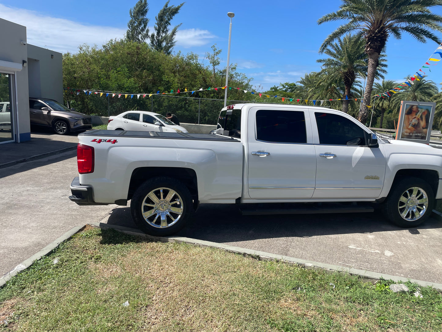 2018 CHEVROLET SIVERADO HIGH COUNTRY  (REDUCED)
