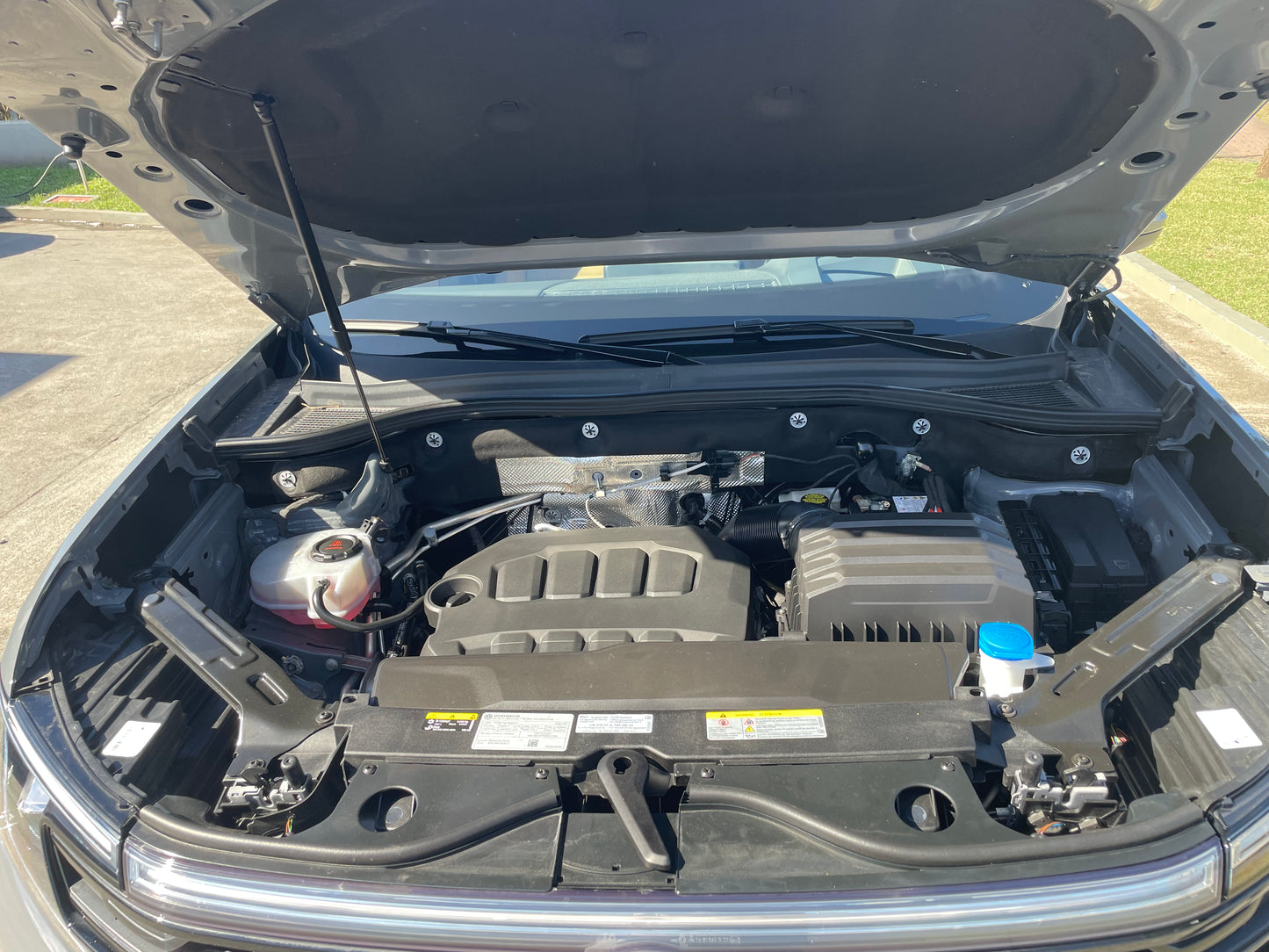2024 VW ATLAS CROSS SPORT R LINE SEL
