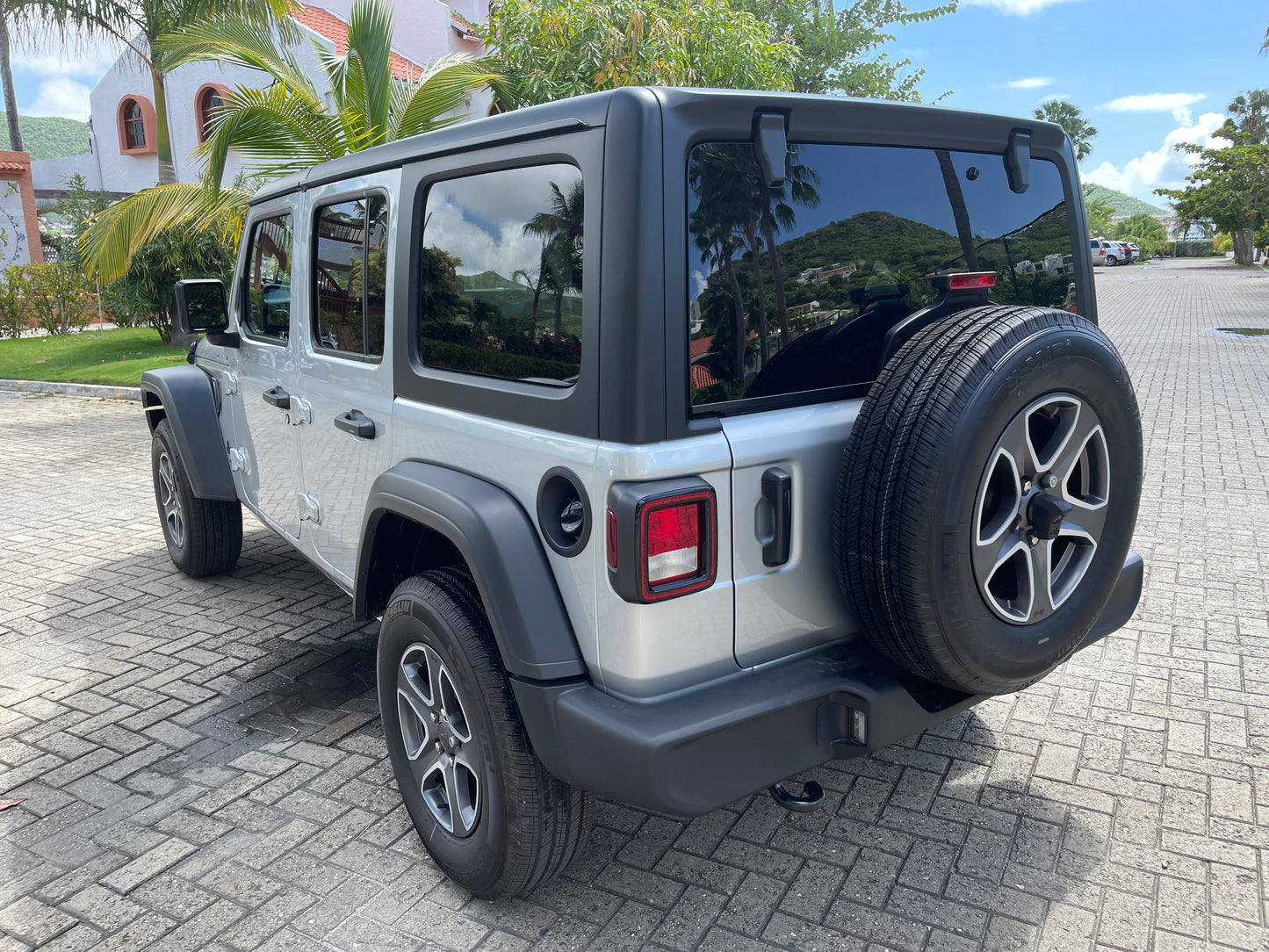 NEW 2023 JEEP WRANGLER UNLIMITED SPORT SILVER
