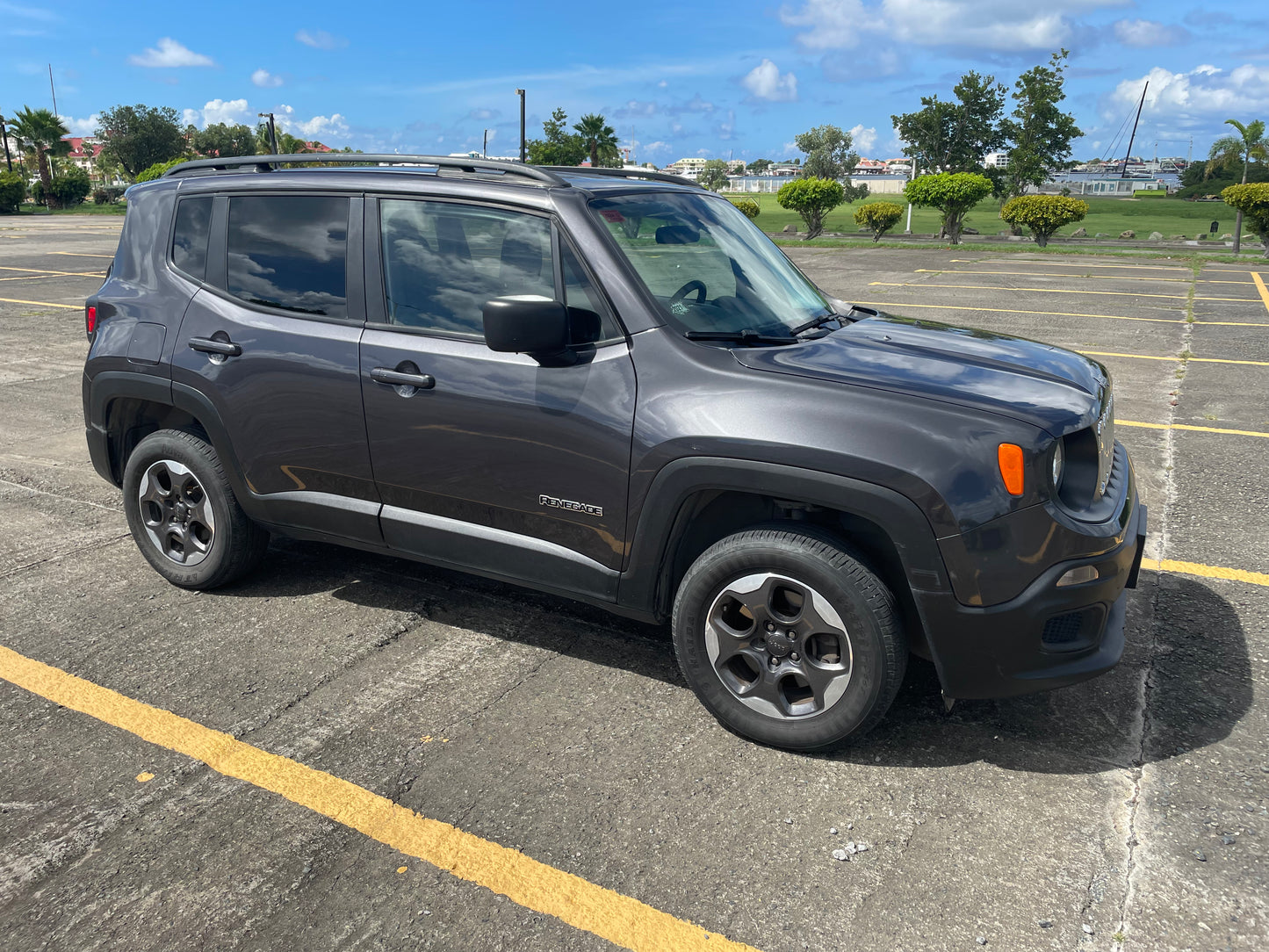 2018 JEEP RENAGADE SPORT LOW MILEAGE