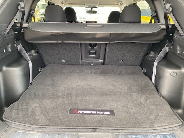 2024 MITSUBISHI OUTLANDER ES FWD 7 PASSENGERS