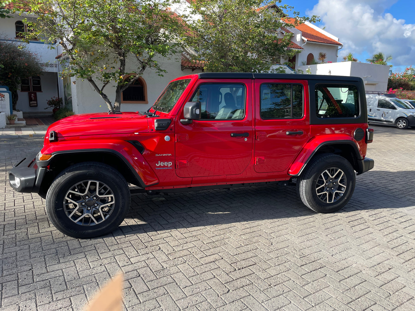 2023 JEEP SAHARA RED 4XE