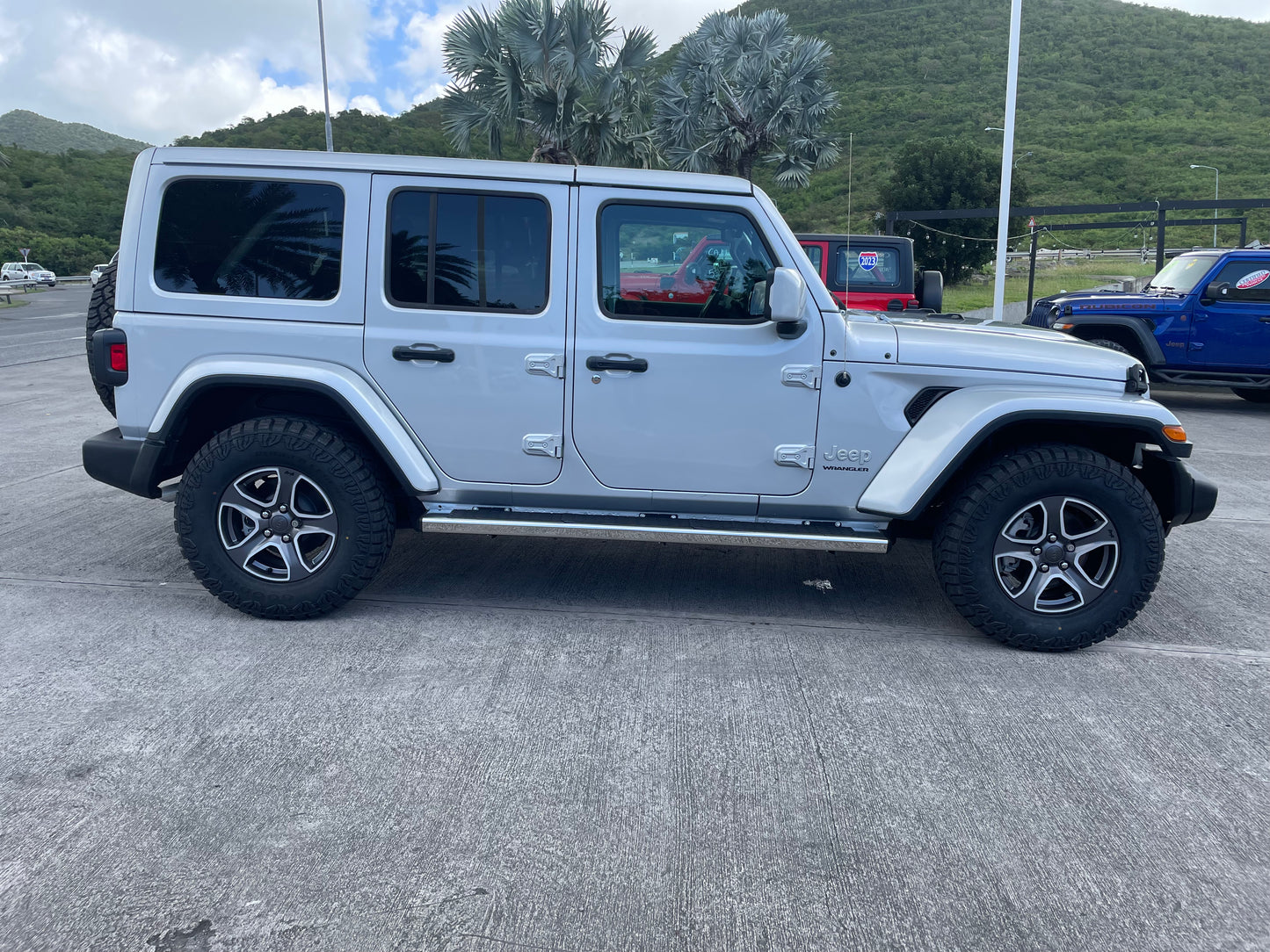 2023 Custom Wrangler sport  NEW