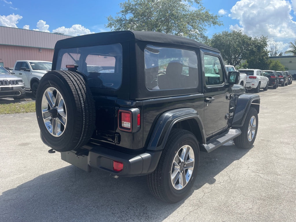 2021 JEEP SAHARA SOFT TOP 2D